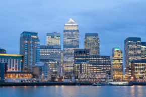 Entire Apartment next to Canary Wharf in London